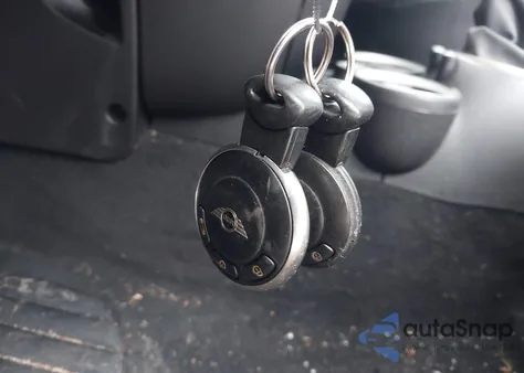 2010 Mini Cooper S Clubman z USA, uszkodzony, nr VIN WMWMM3C50ATP94672